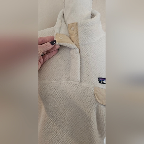 Patagonia Womens Re-tool Snap T  Cream Fleece Pullover - Picture 5 of 9